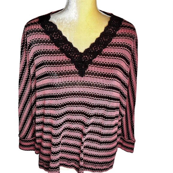 Skye's The Limit Pink Black Striped Top Sz L Lace Neck Loose Fit 3/4 Sleeves - Picture 1 of 6